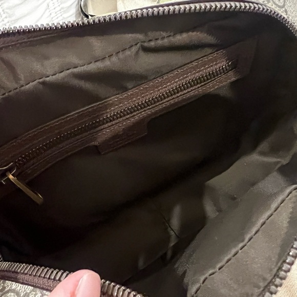 Gucci Savoy Toiletry Case With Web - Picture 4 of 6